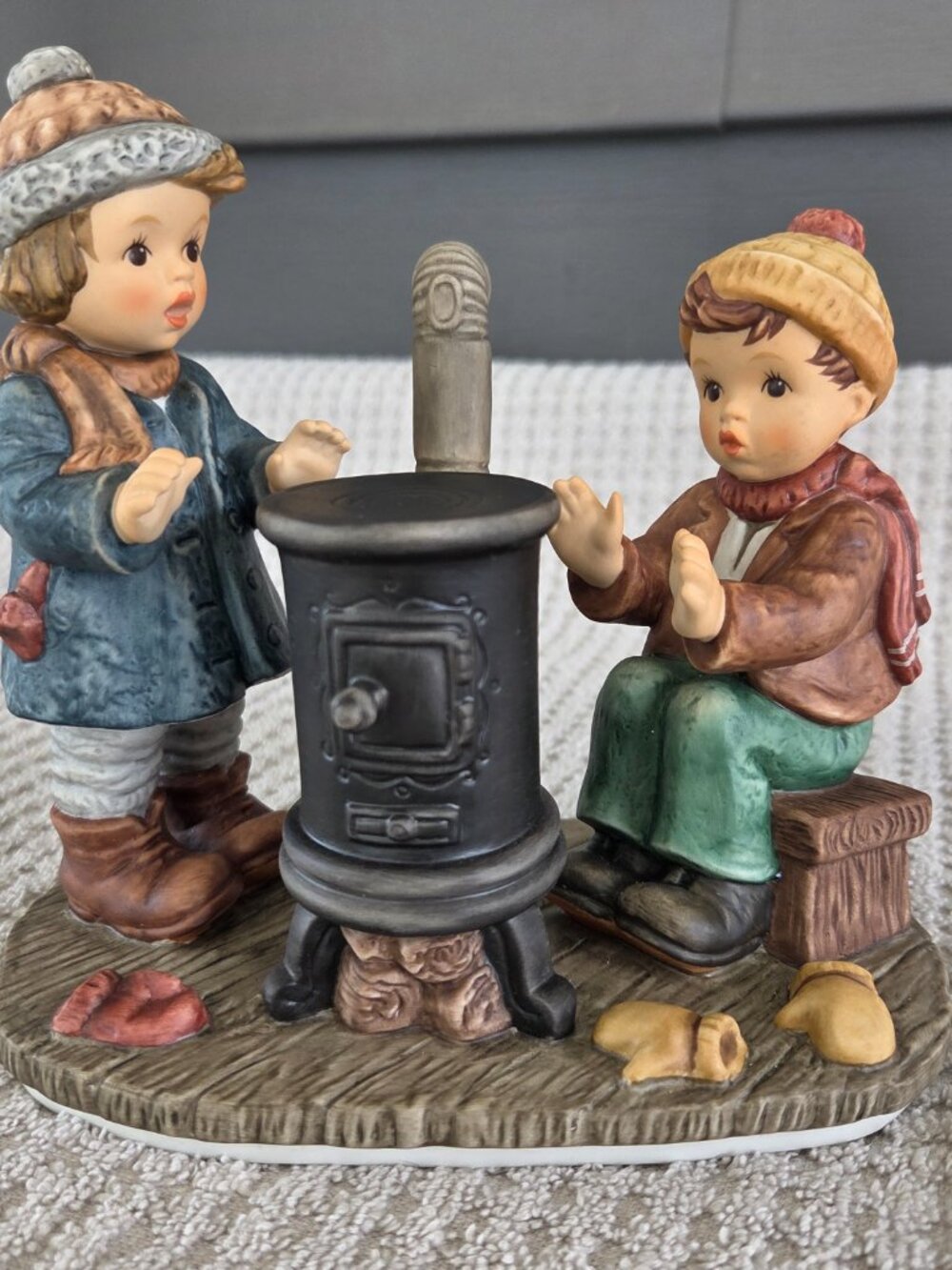 Goebel Berta Hummel - Cozy Corner - 2003 #BH-207 Perfect Condition Thailand